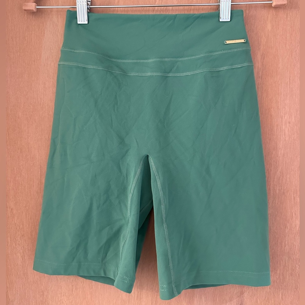 Gymshark x Whitney Simmons Green Biker Shorts NWOT